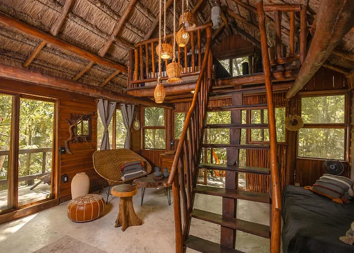 Lodge Anand Ecoaldea
