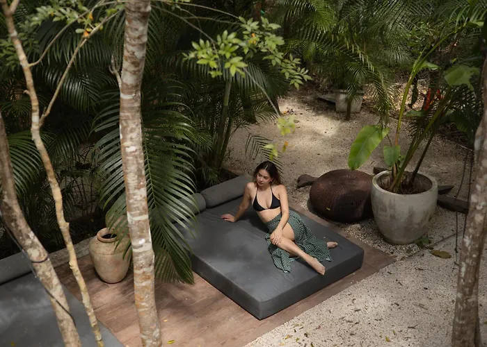 Lodge Anand Ecoaldea *