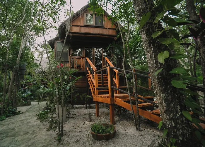 Anand Ecoaldea Lodge Puerto Morelos